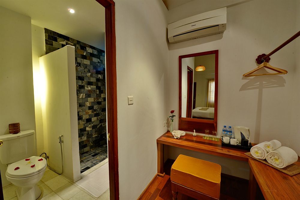 Oasis Hotel Nyaung-U Exterior foto