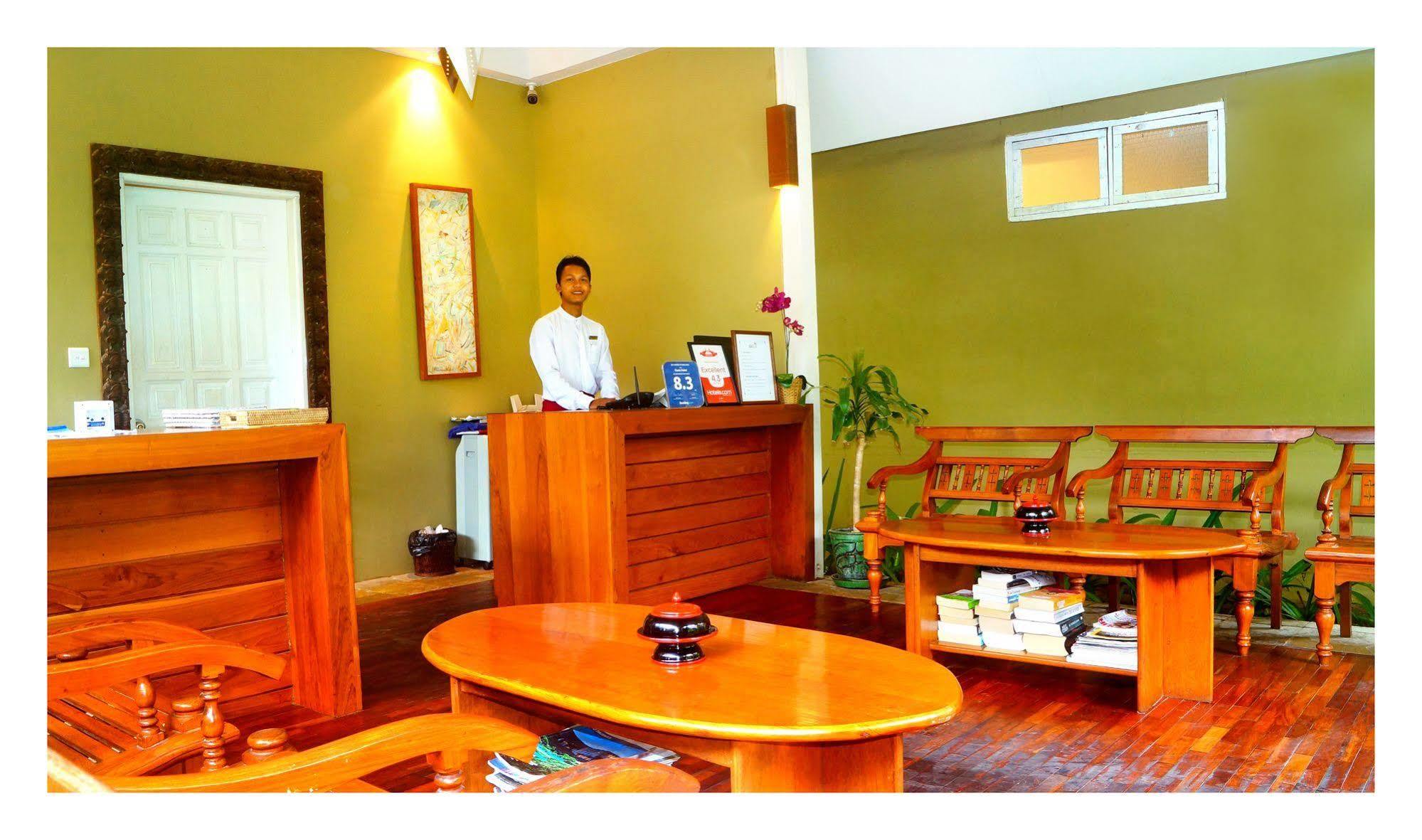 Oasis Hotel Nyaung-U Exterior foto